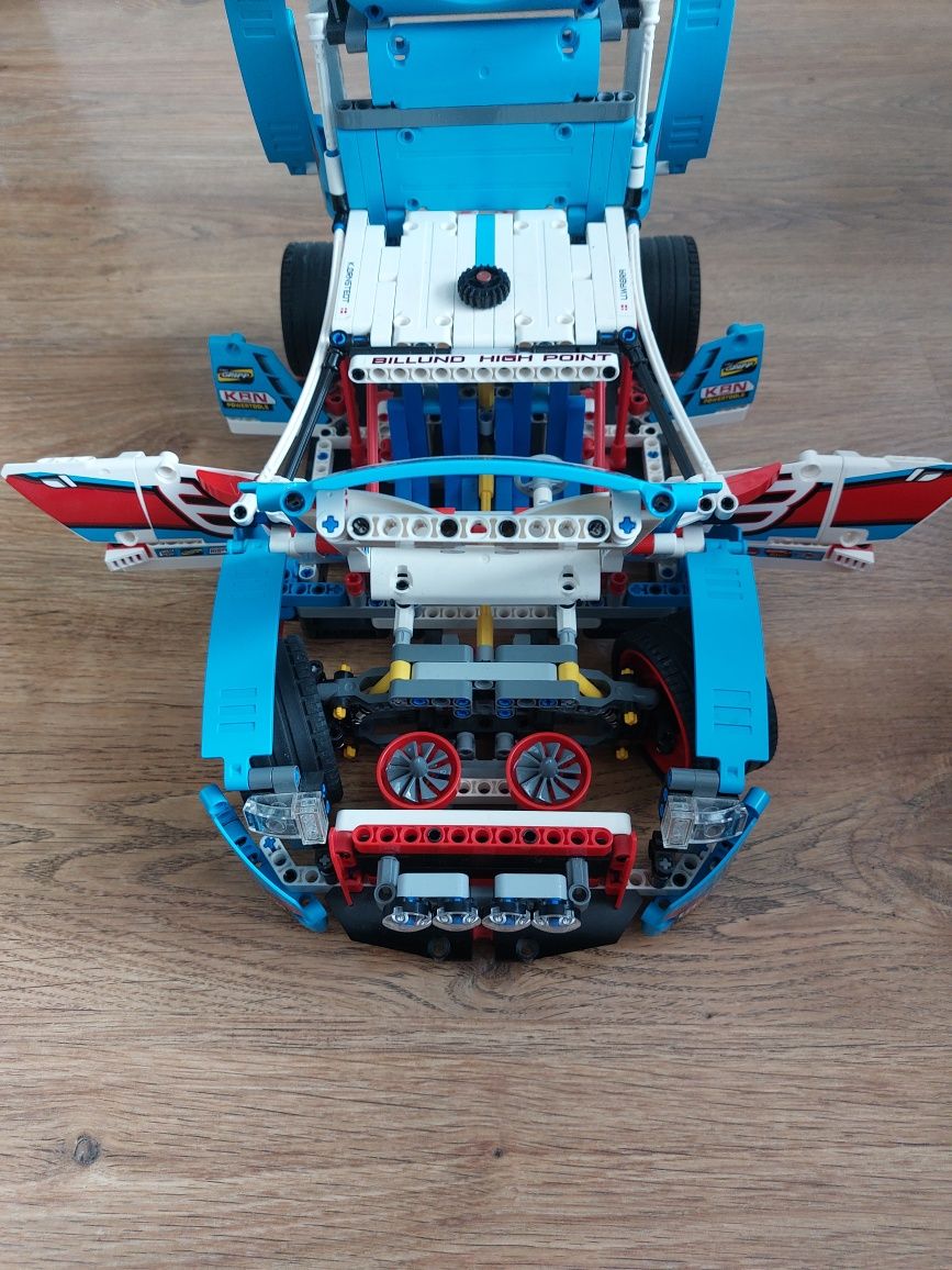 Lego 42077 Technic Niebieska wyścigówka