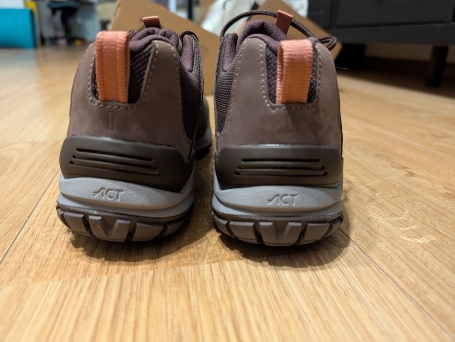 Трекінгові жіночі черевики Oboz Footwear