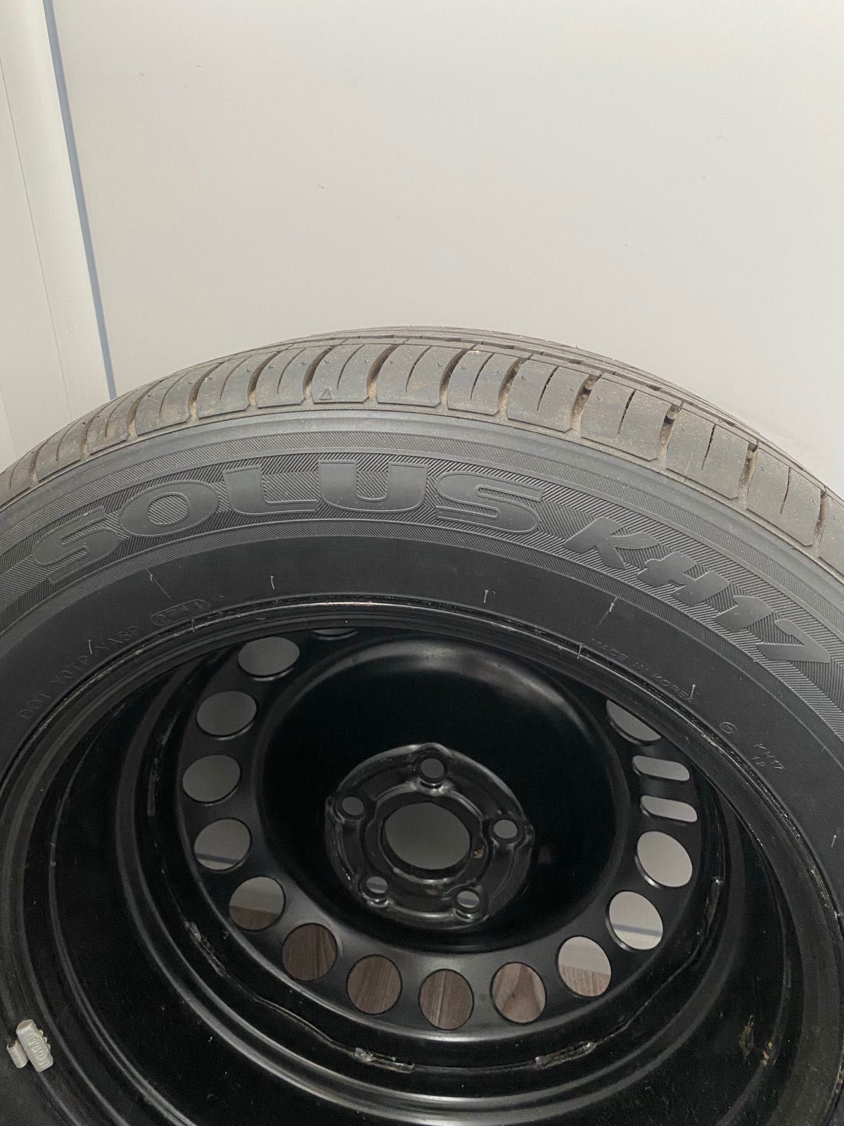 Автомобільне колесо з диском 205/60R16 Kumho