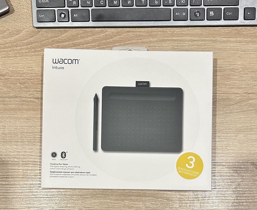 Графічний планшет Wacom Intous S