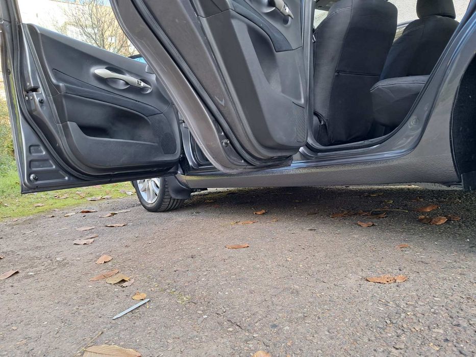 Toyta 2008г 1.6 бензин.