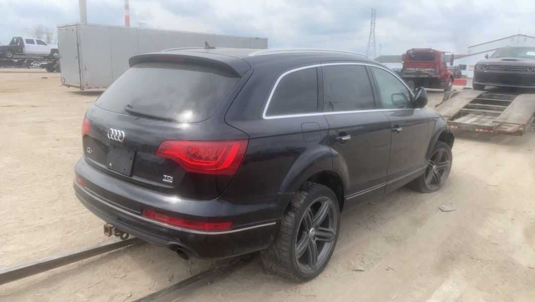 AUDI Q7 TDI 2012  Продаж авто в дорозі