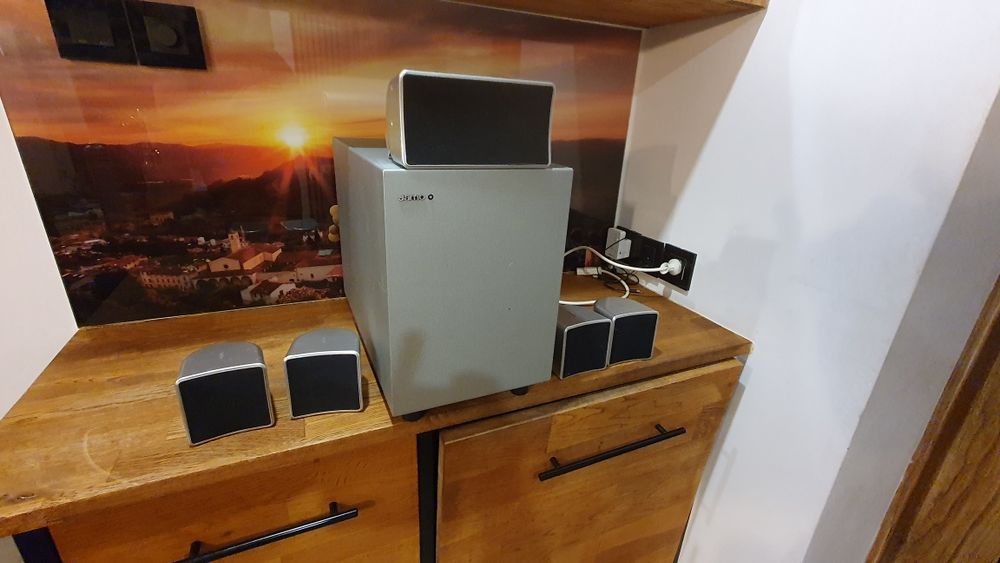 Subwoofer Jamo sub 200