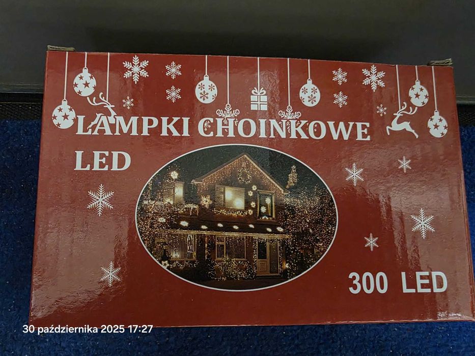 Lampki choinkowe wewnętrzne 300 LED multicolor 8 funkcyjnym programat