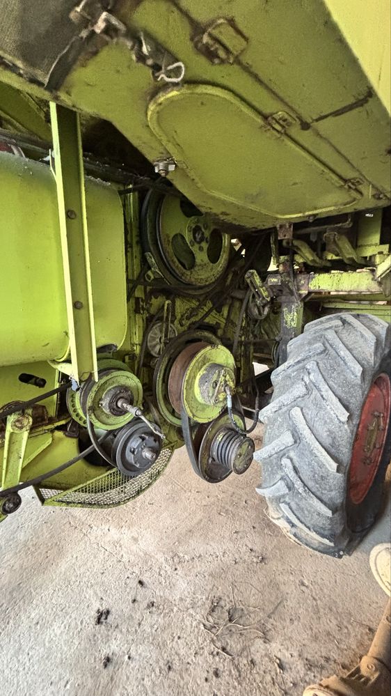 Комбайн Claas Consul