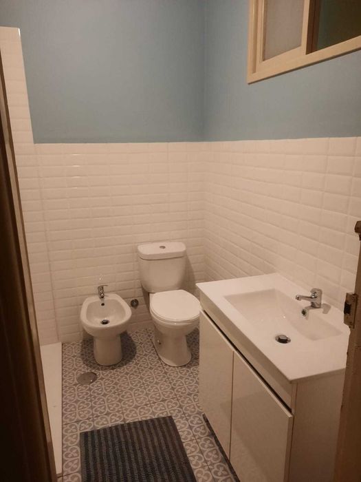 Andar de moradia T3+2 para arrendamento temporário no centro da Póvoa