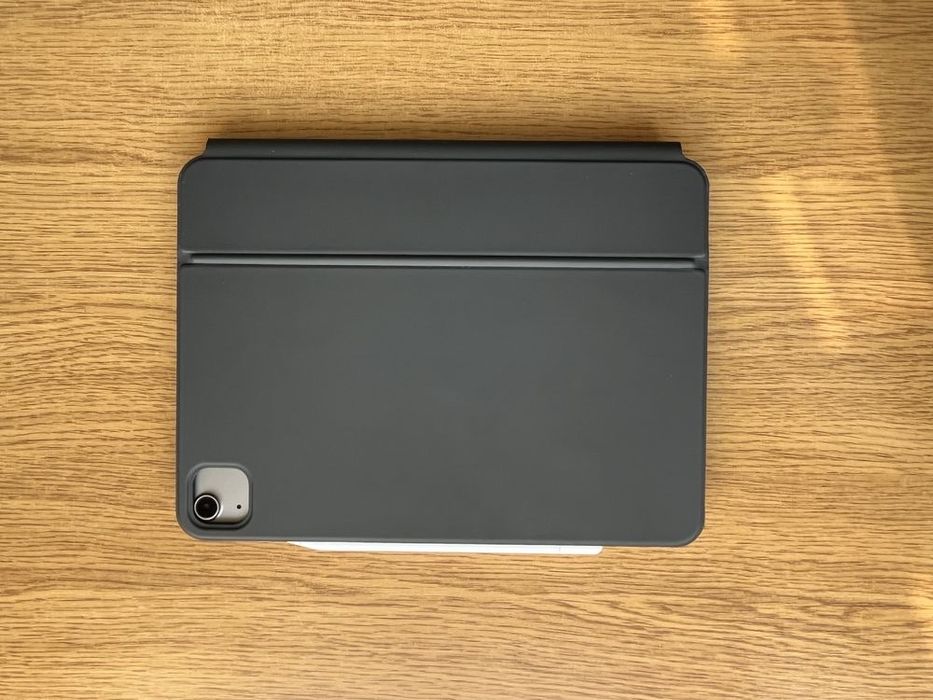 Ipad Air m2 128 gb wraz z rysikiem i klawiatura baseus