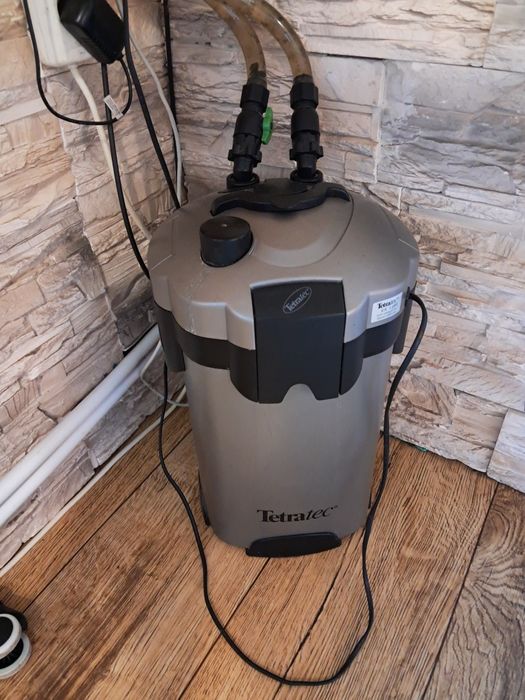 Sprzedam akwarium około 300 L.