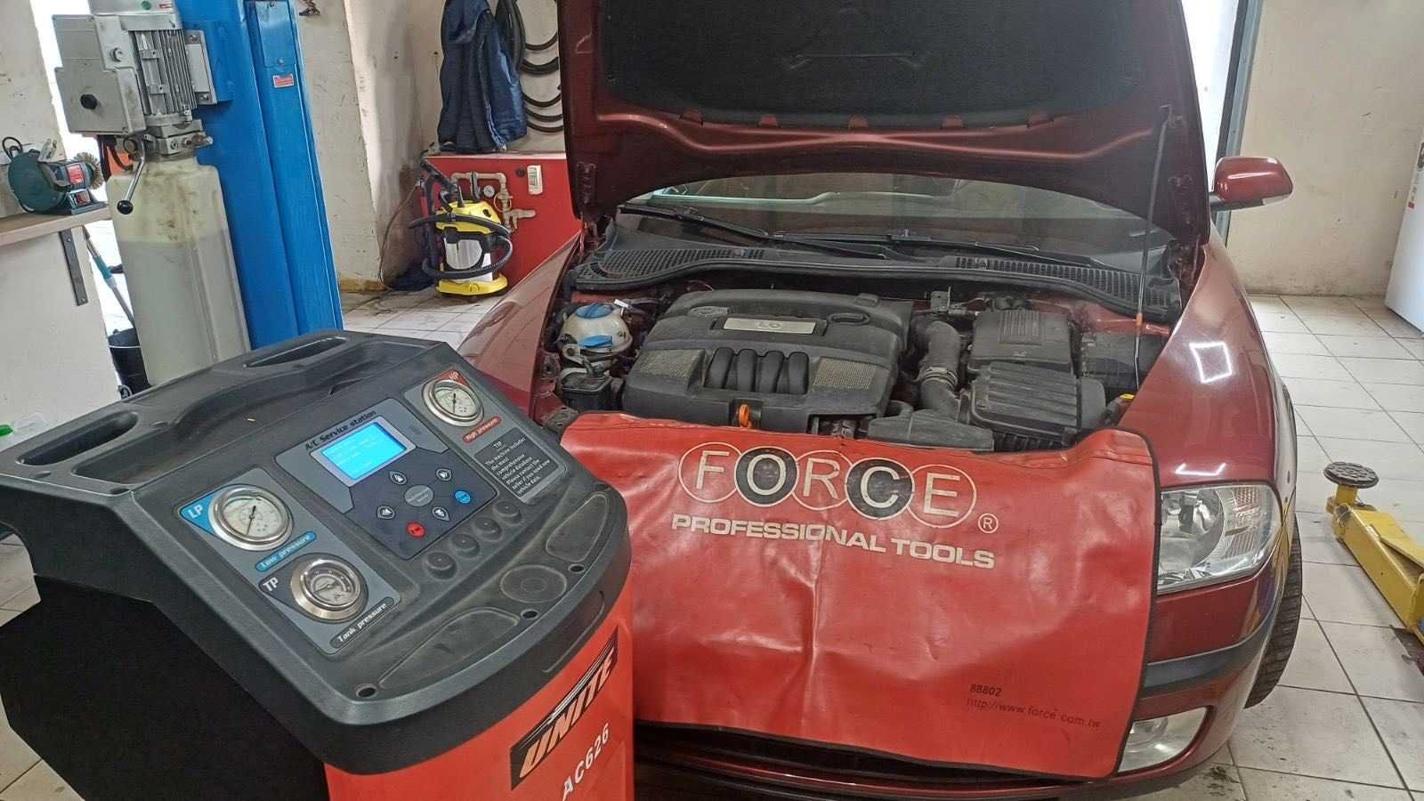 заправка авто кондиционера фреоном R134A 1234yf R744 ремонт чистка