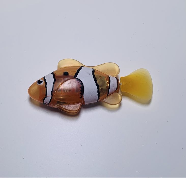 Zuru -brinquedos aquaticos mecânicos