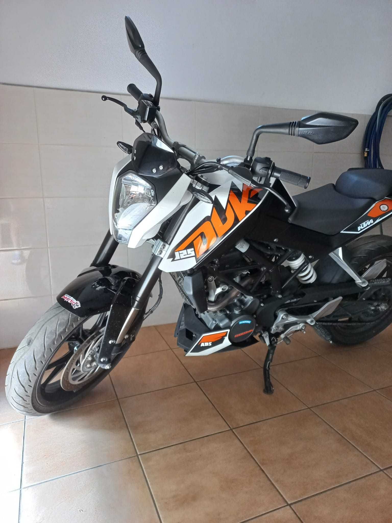 KTM Duke 125. 2016r