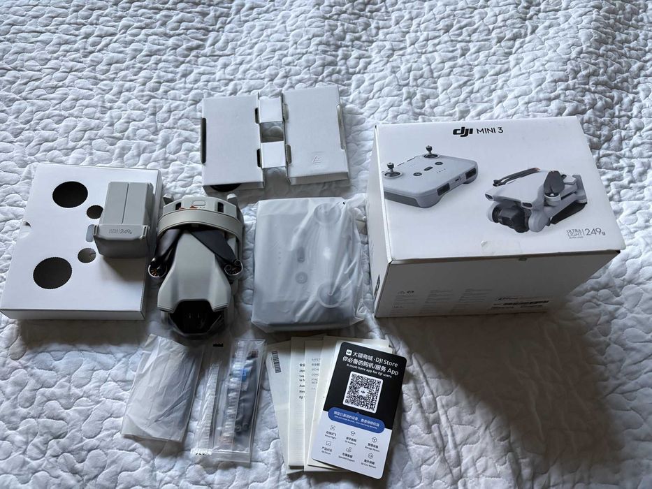 SUPER STAN DJI Mini 3 komplet + dodatkowa bateria + torba