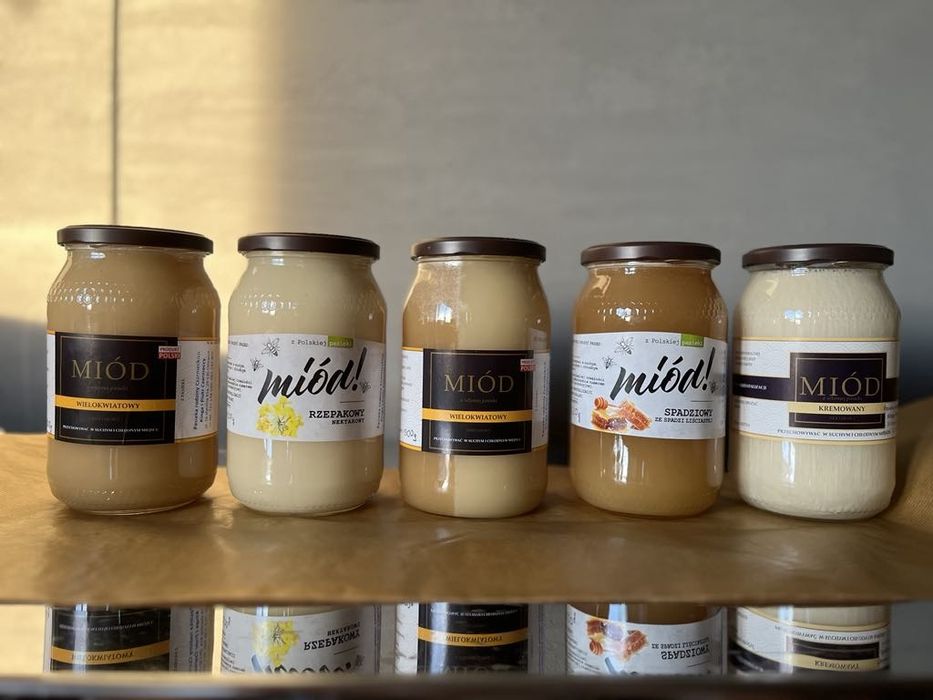 Miód pszczeli z własnej pasieki.