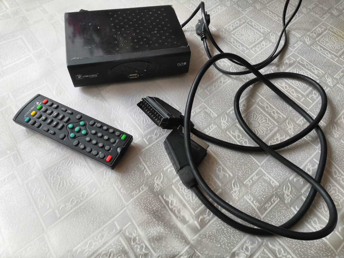Dekoder DVB-T HD Cabletech URZ0195 hdmi