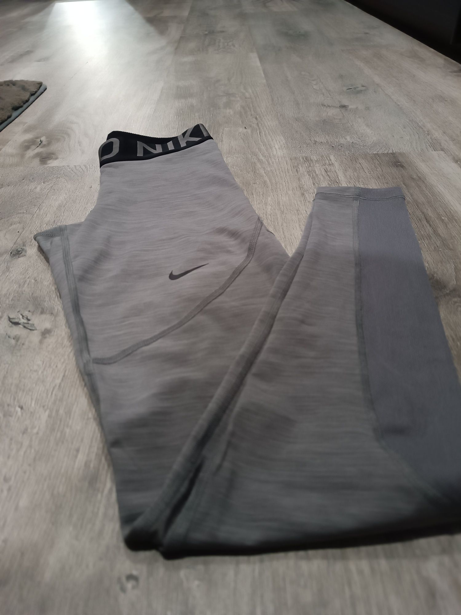 Leginsy damskie Nike Pro r.Xs