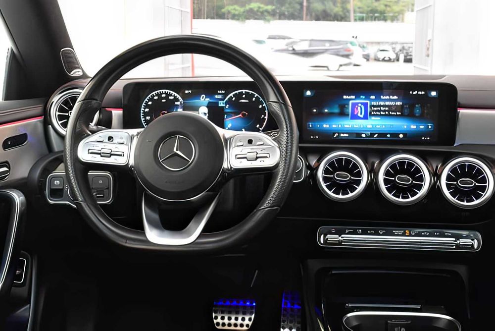 Mercedes-Benz CLA      2023