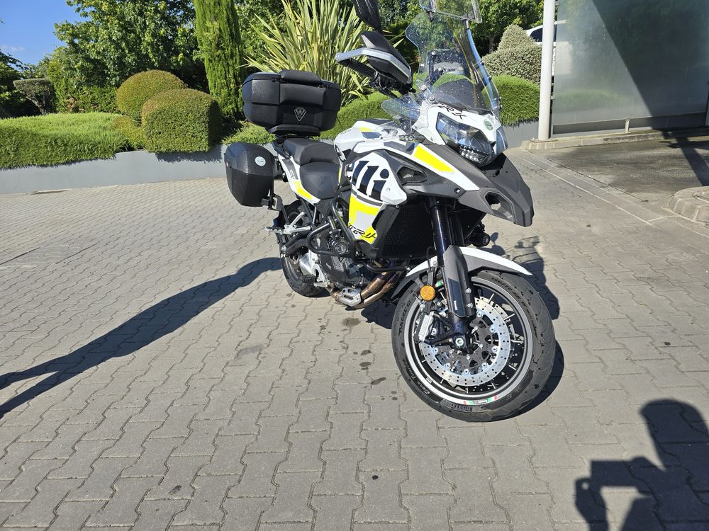 Mota Benelli TRK 502