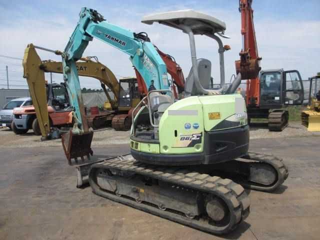 Экскаватор гусеничный Yanmar B6-6A