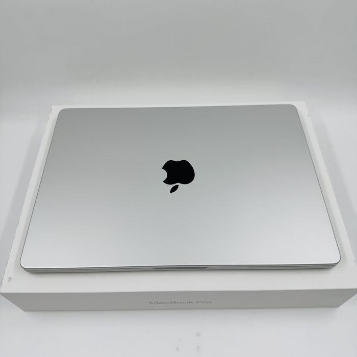 OPENBOX Apple Macbook Pro 14 2024 M4 32GB RAM 512GB SSD Silver IL6256