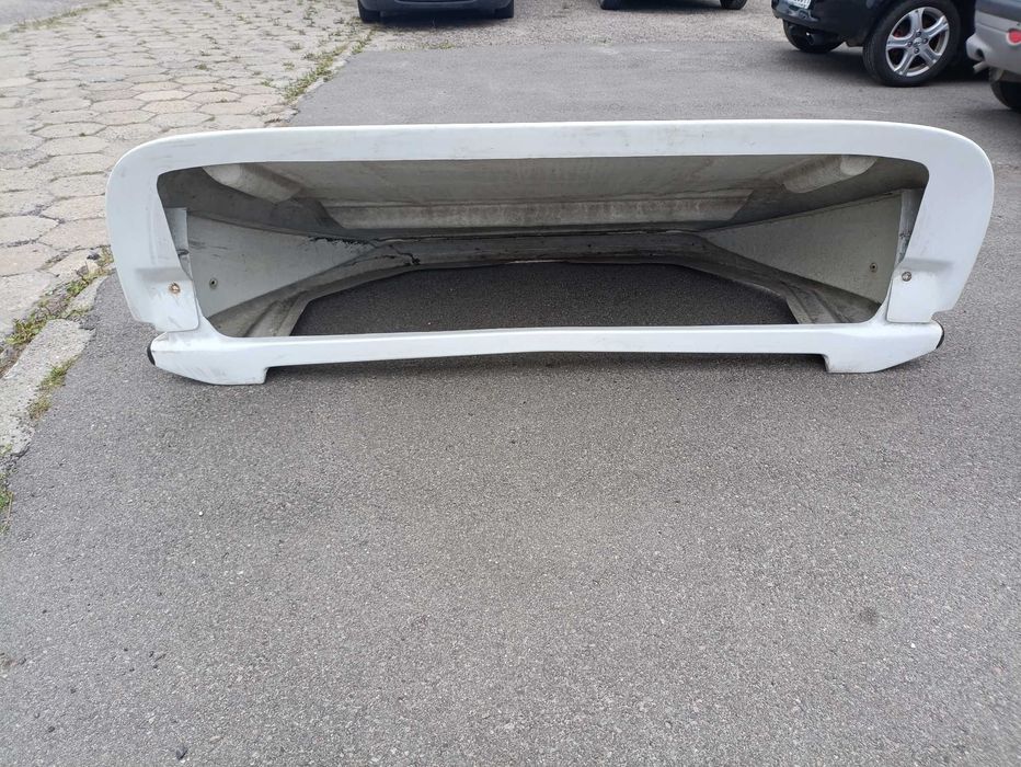 Owiewka Spoiler z Mercedes Sprinter  Kontener 2016