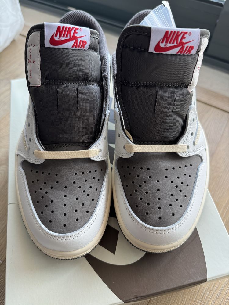 Travis Scott Air Jordan 1 Low OG "Reverse Mocha"