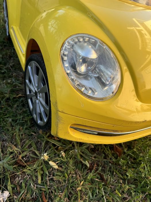 New beetle amarelo imaginarium