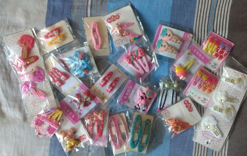 Нові заколки запаковані