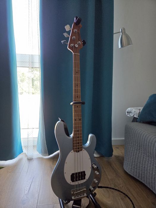 Sterling Stingray Ray34