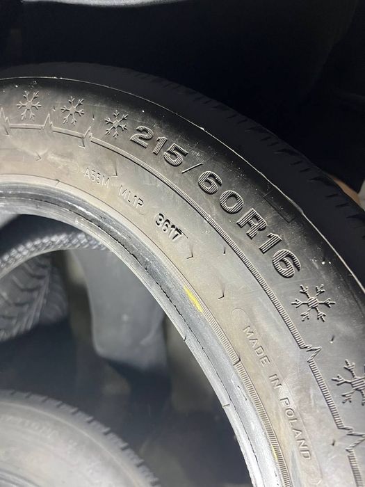 Автошини зимові DUNLOP 215/60/17 (2шт) Резина,Колеса,Гума,Скати,Шини