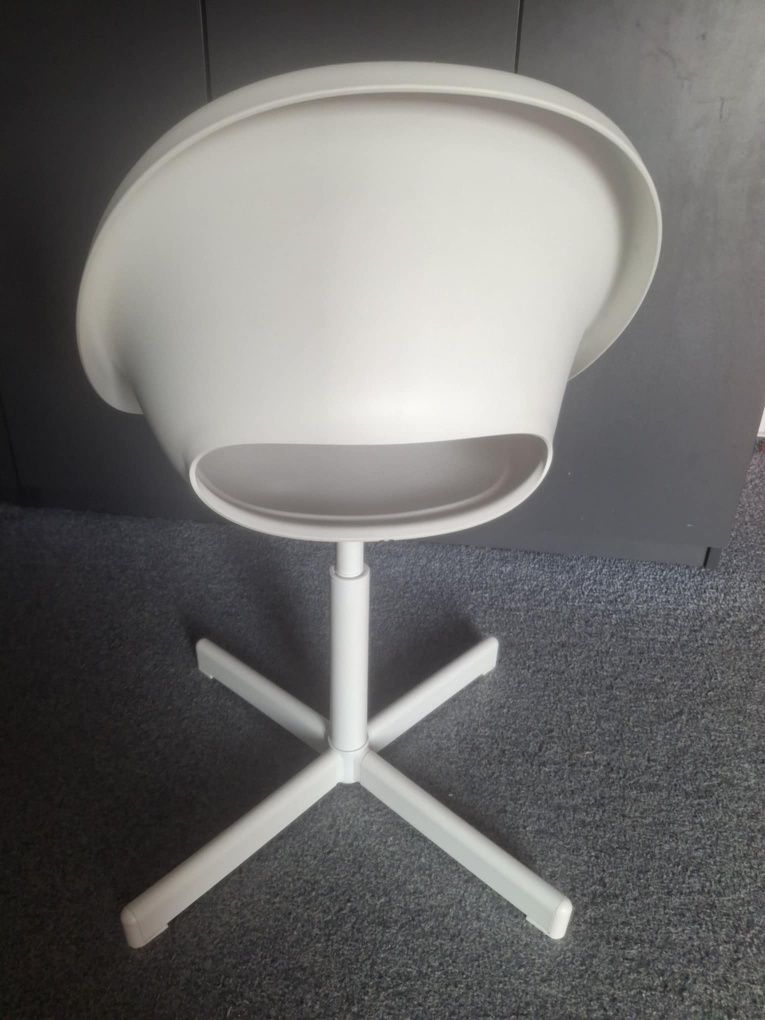 Ikea dziecięce krzesło biurowe białe