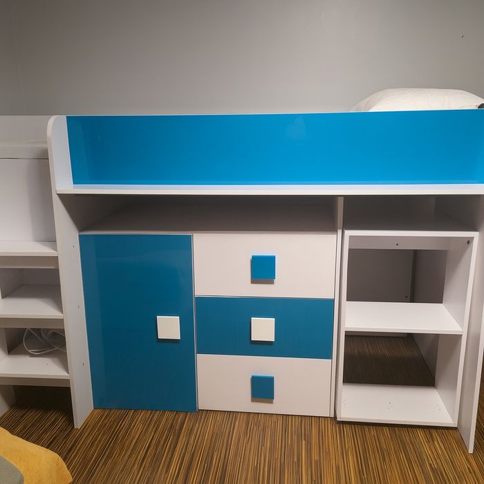 Łózko pietrowe antresola z biurkiem i materacem