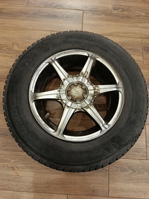 Шини Hankook W616 Winter I*Cept IZ2 205/70 R15 96T
