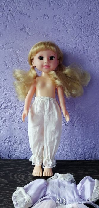 Ляльки б/у, виробництво Китаю.