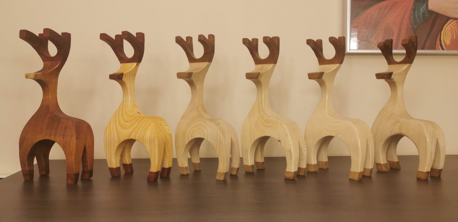 Drewniane figurki renifera 19 cm wysokości (renifer)