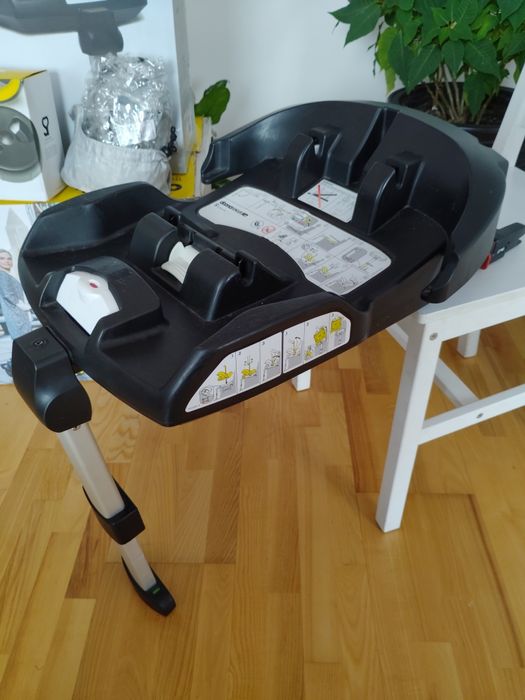 Fotelik/wózek "doona" z bazą