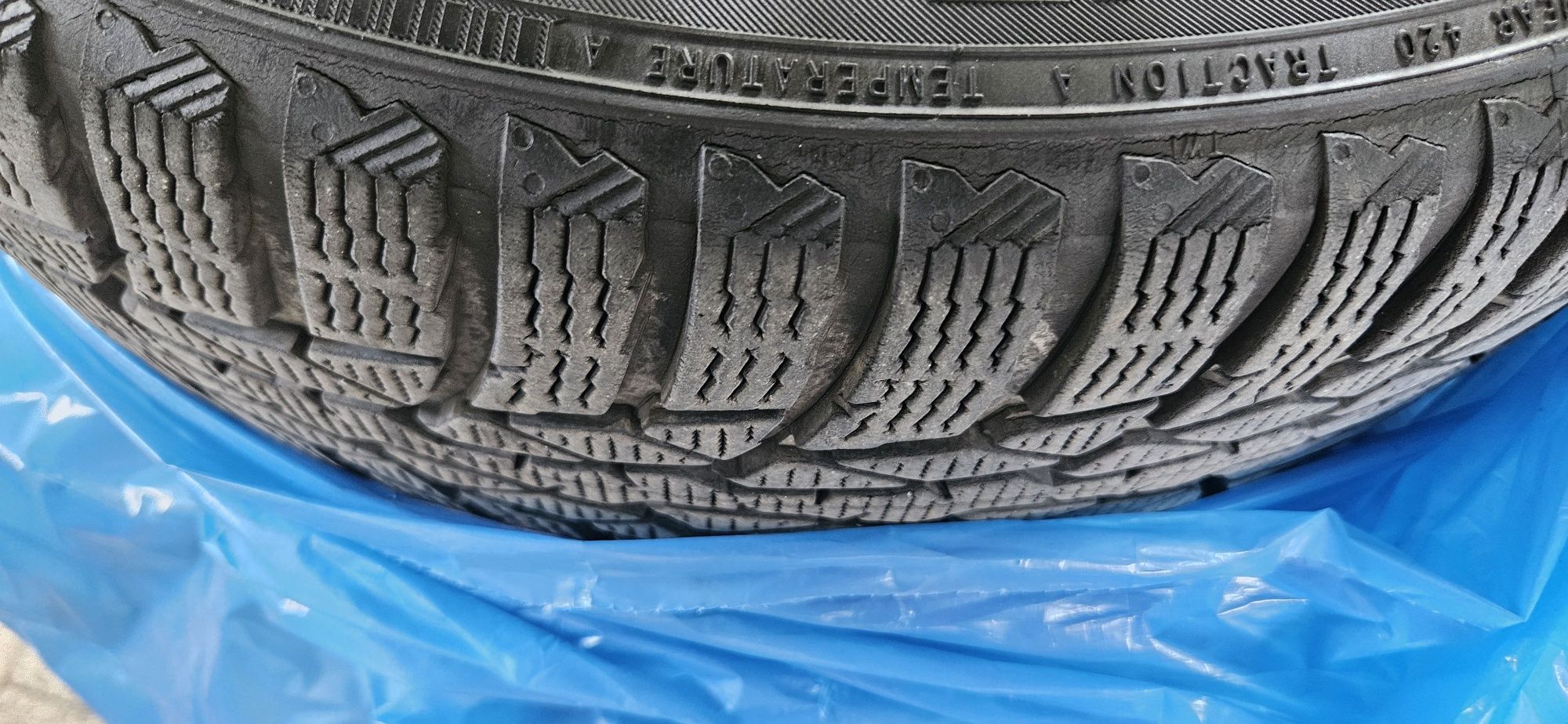 Felgi aluminiowe 15  opony zimowe nokian WRD4 175/65/15 do Mini i nnyc