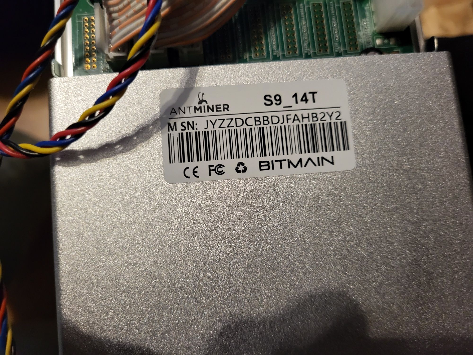 Antminer S9 como nova, fonte 1800w