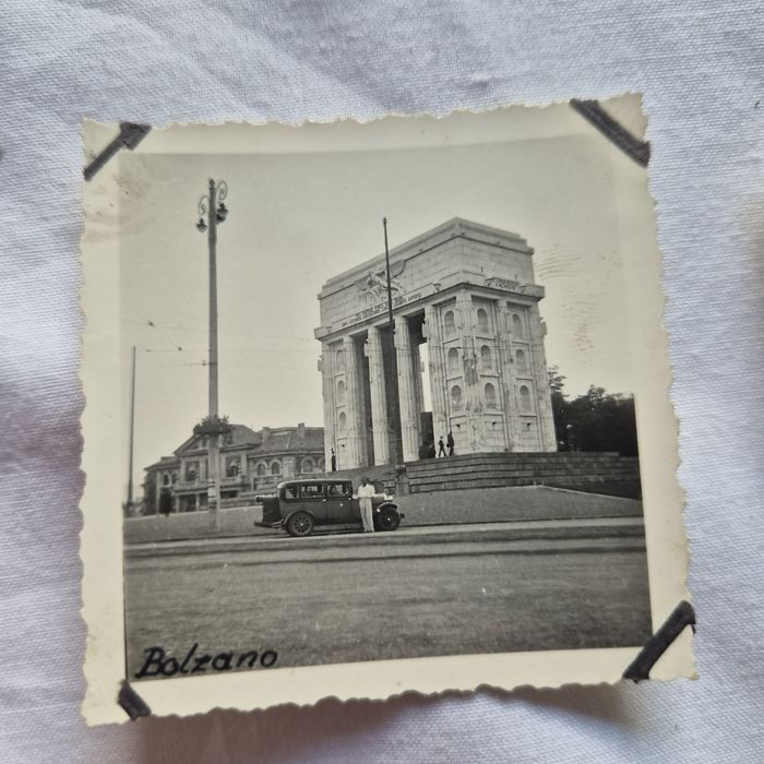 2 foto b. stare samochody agfa lupex katowice