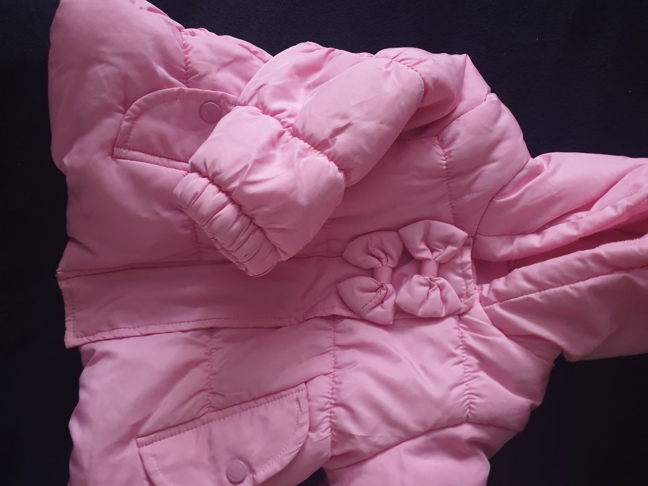 Детская курточка для девочки на 6-9 месяцев