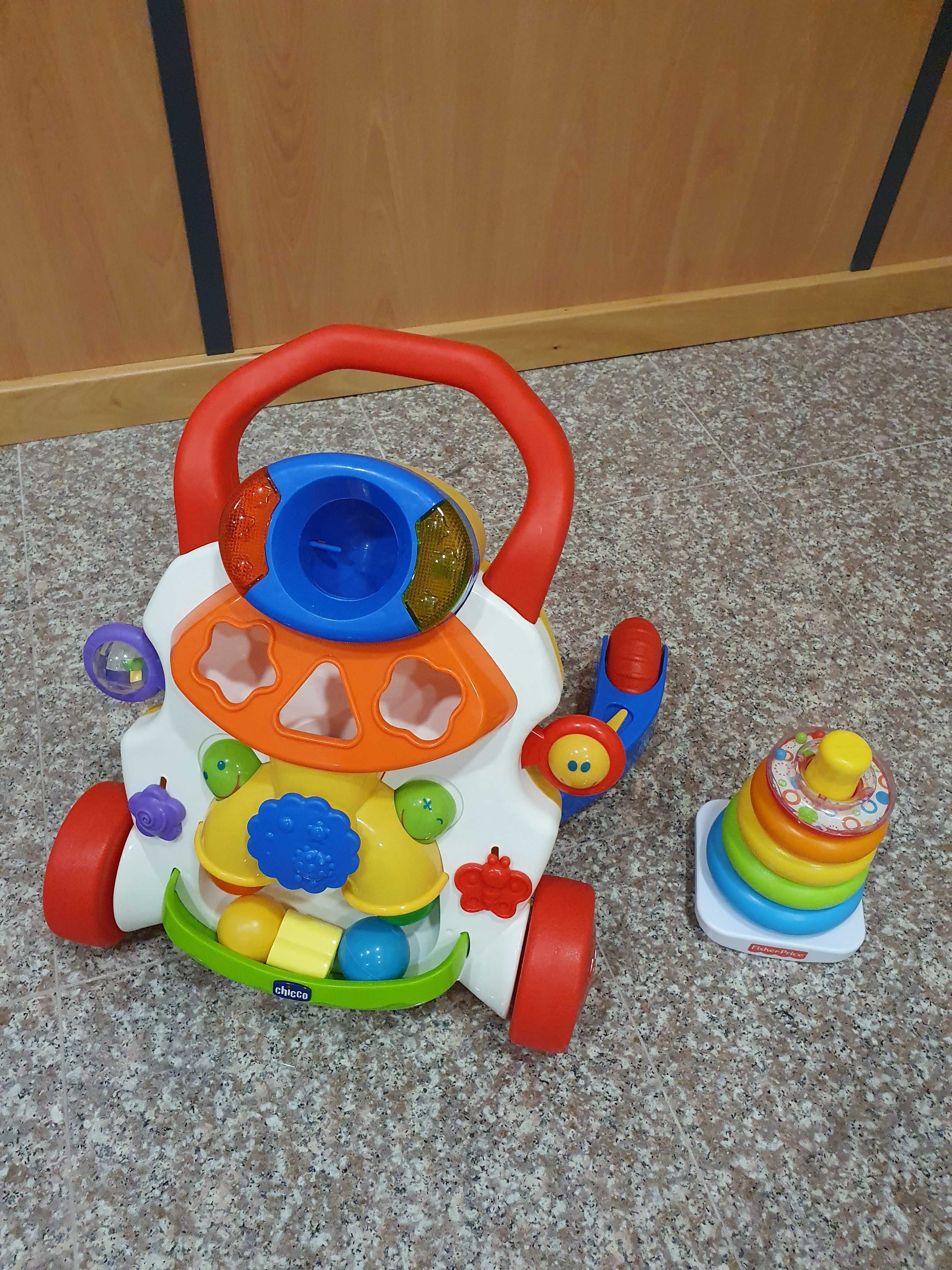 Andarilho Chicco e torre Fisher Price