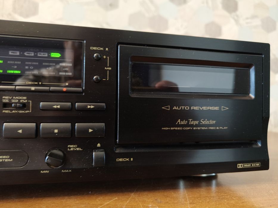 Magnetofon kasetowy Pioneer CT-W208R zadbany