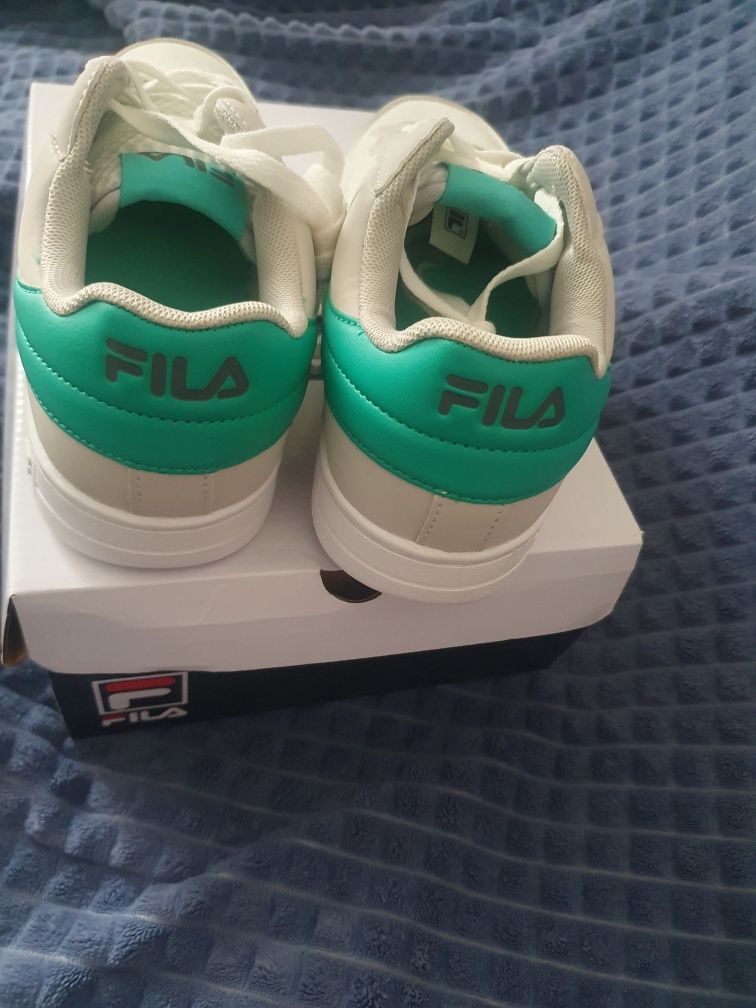 Nowe adidasy Fila r.39