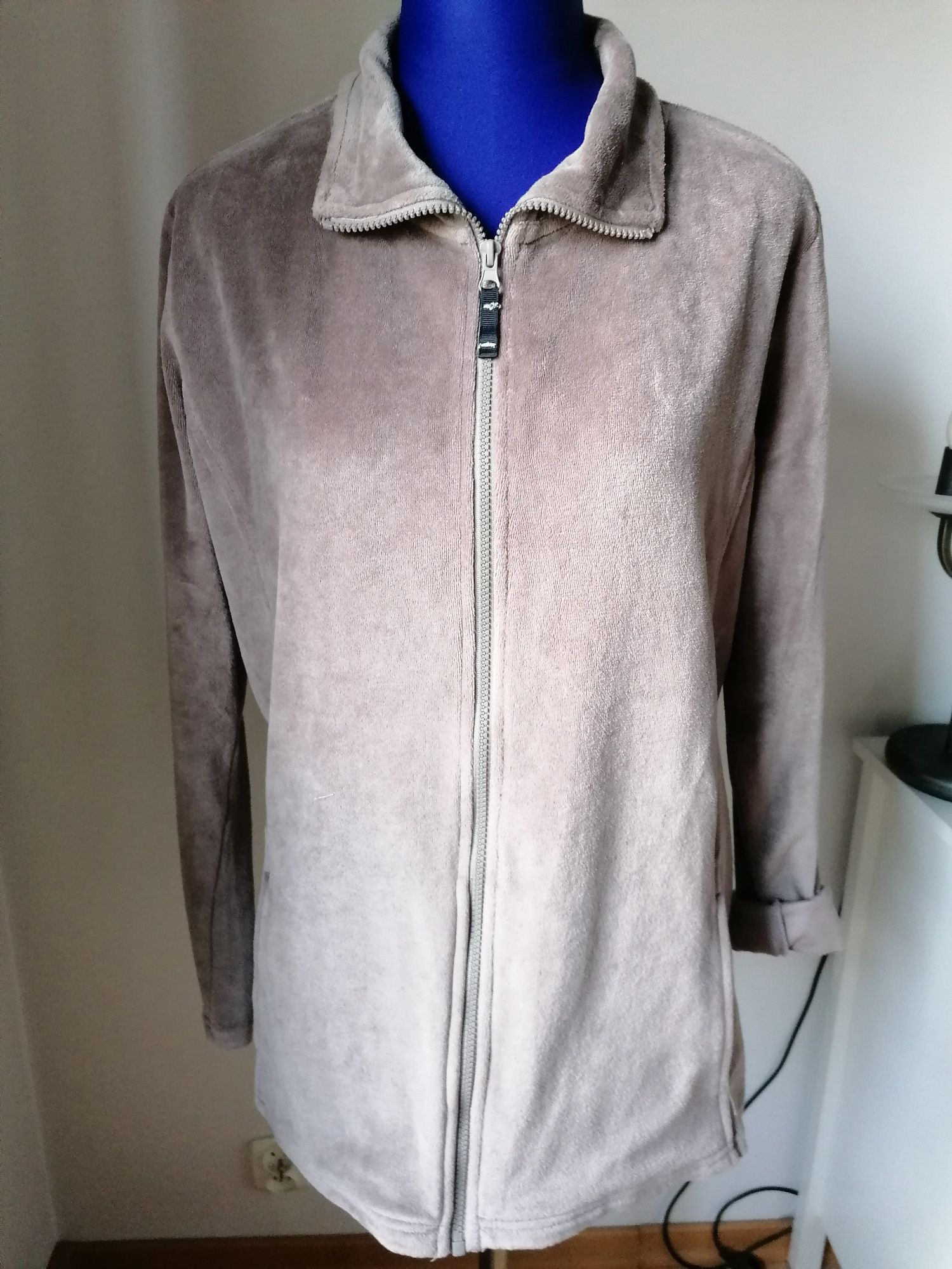 Dres welurowy firmy Decoy size +