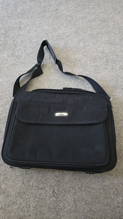 • Mala de Portátil como Nova com Bolsas e Espaços para Documentos