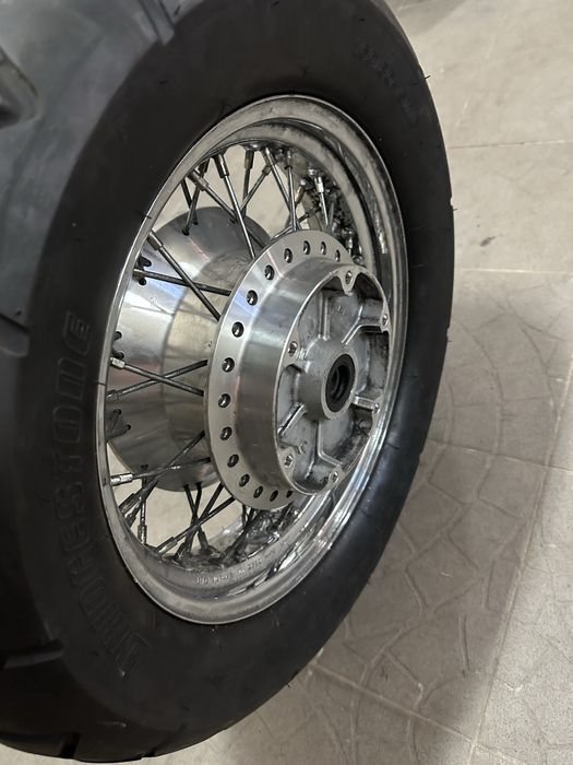 Продам колесо заднє на Honda Shadow 1100.
