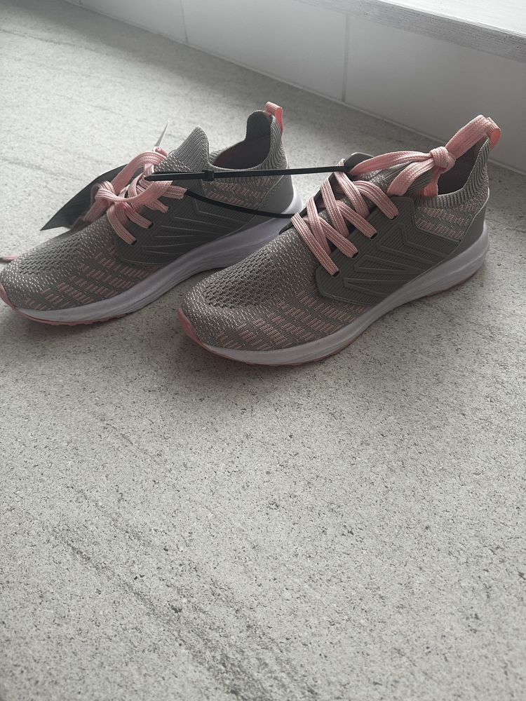 Adidasy buty sportowe r 38 nowe z metka