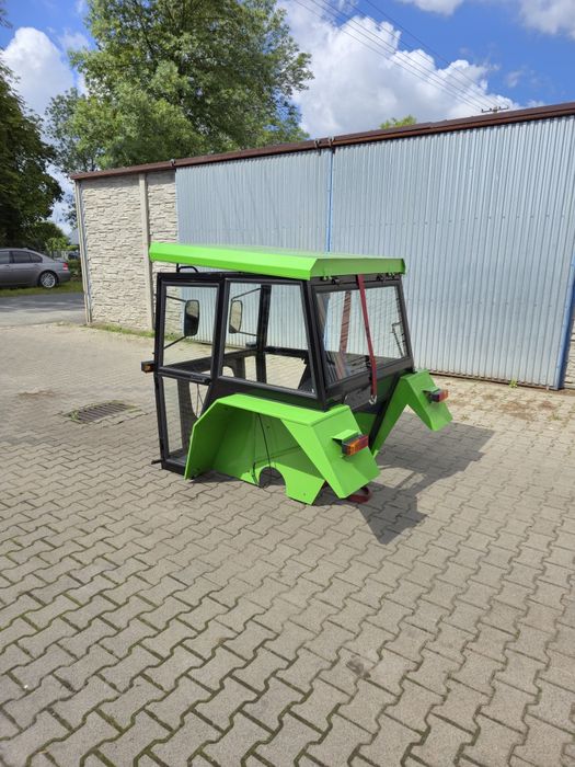 Kabina c360 c330 Maska c360 Kabina ciągnikowa C360 Nowość