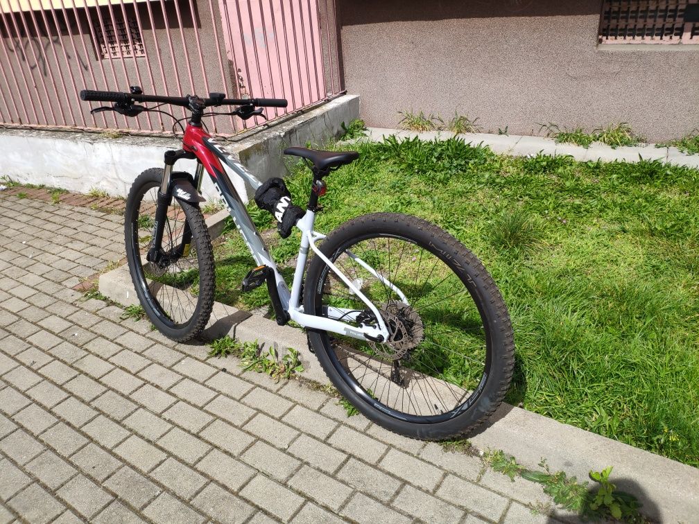 Rower MTB Polygon Xtrada 5, 2022r. Przejechane 300km. jak nowy