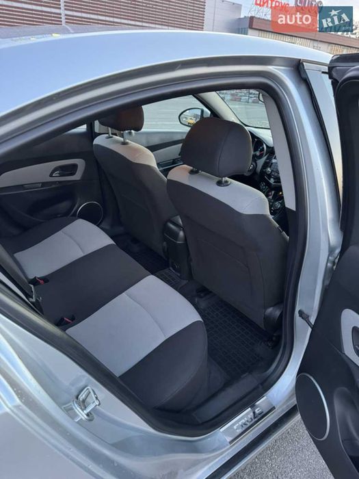 Chevrolet Cruze 2011