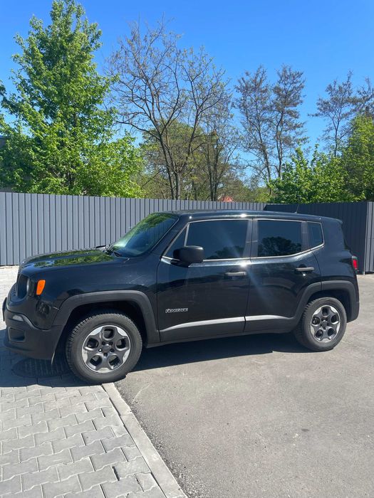Продам своє авто Jeep Renegade